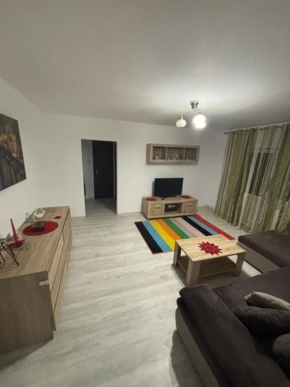 Apartament cu 2 camere decomandat în Exterior Vest