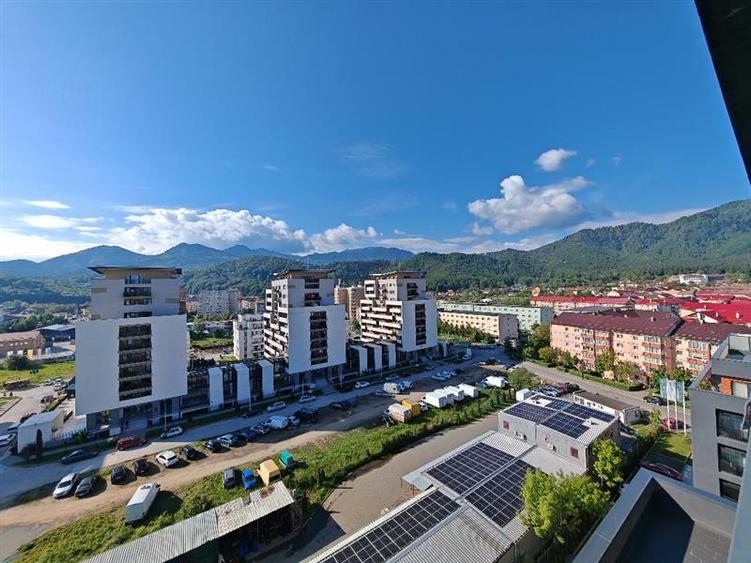 Apartament cu 2 camere decomandat, mobilat în Noua