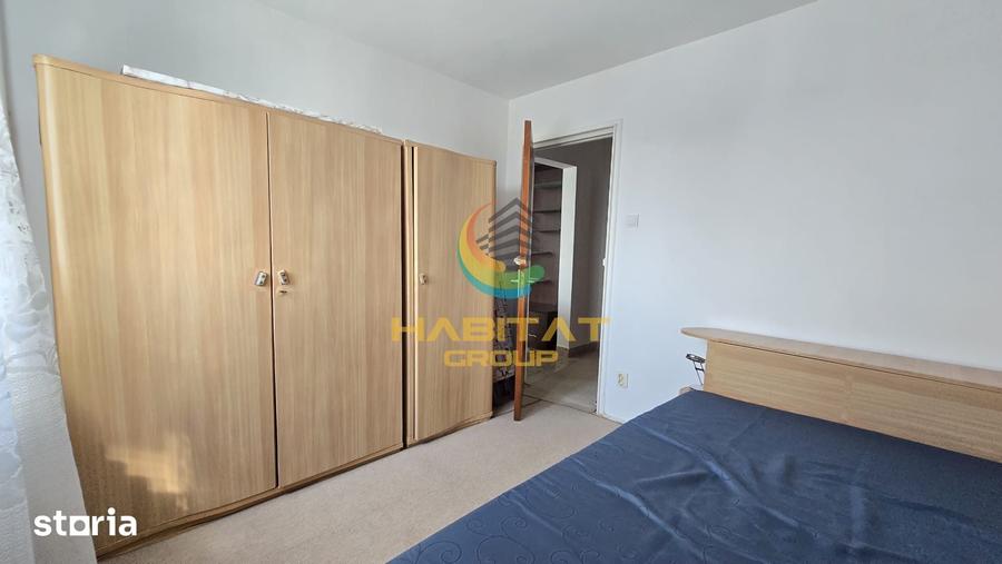 Apartament cu 3 camere semidecomandat în Berceni