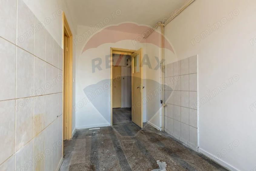 Apartament cu 2 camere decomandat în Central