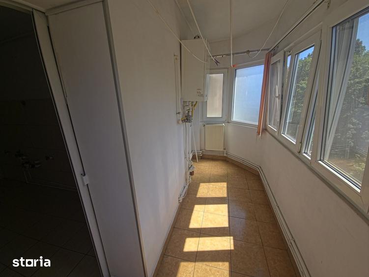 Tomis II apartament 2 camere decomandat gol centrala gaze - 6