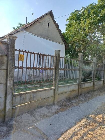 Casă cu 3 camere în Central