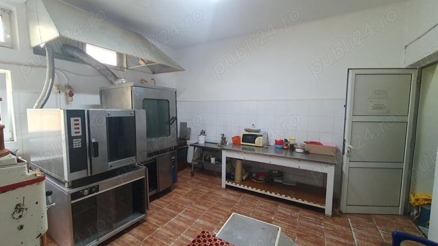 Spațiu comercial, de 30 mp, în Central
