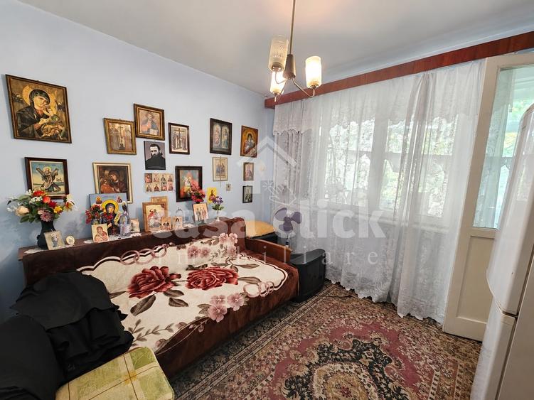 Apartament cu 4 camere semidecomandat în Țiglina 3