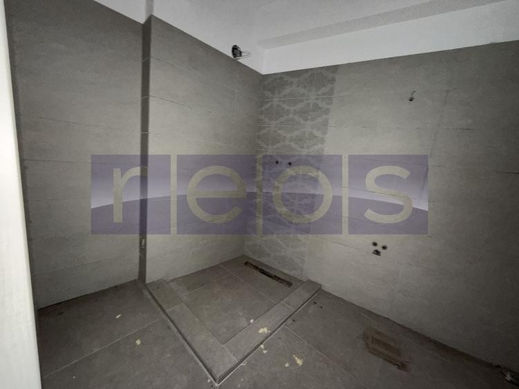 Casă individuală cu 14 camere cu Canalizare în Vitan