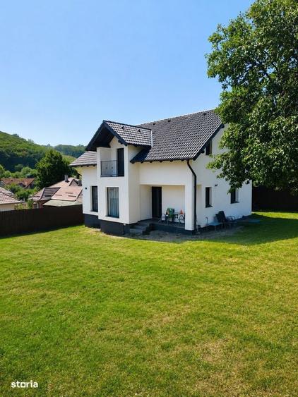 Casă cu 4 camere în Bozeni