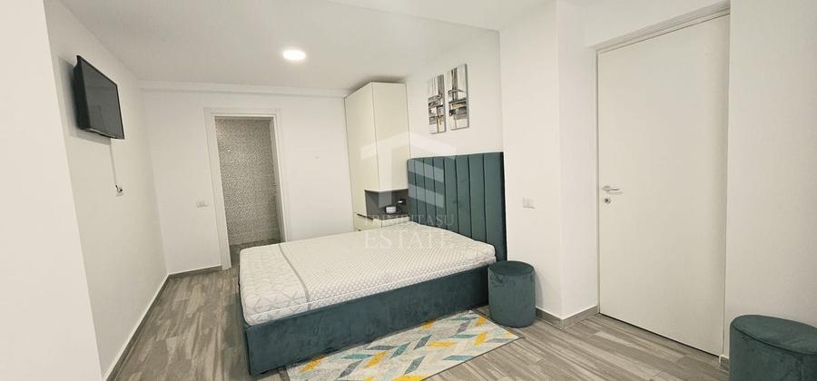 Apartament cu 3 camere semidecomandat, mobilat în Central
