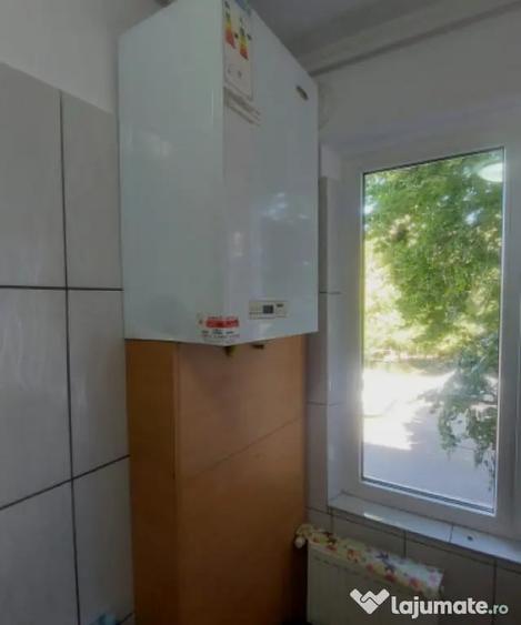 Apartament 3 camere de vanzare in Tomis Nord etaj 1/4, - Constanta (Constanta) - 2