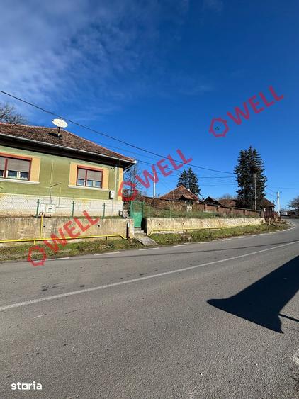 Casă cu 2 camere cu Teren 867 Mp în Hoghiz