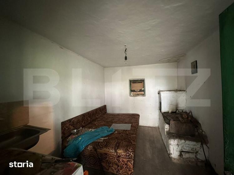 Casă cu 3 camere cu Teren 2077 Mp în Scoarța