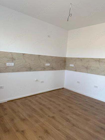 Casă cu 4 camere cu Teren 360 Mp în Vidra