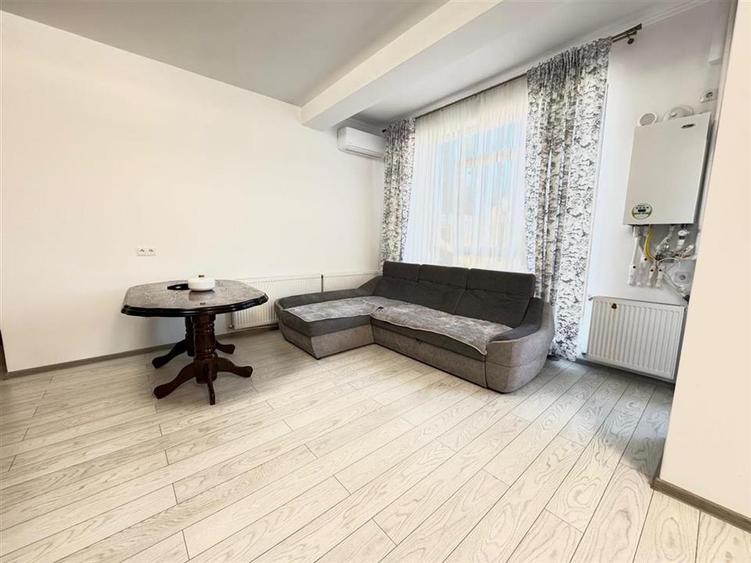 Apartament cu 2 camere semidecomandat, mobilat în Șelimbăr
