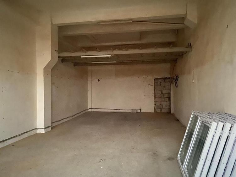 Spațiu industrial, de 414 mp, în Freidorf