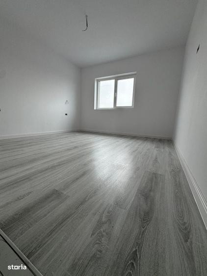 Casă cu 4 camere în Remetea Mare