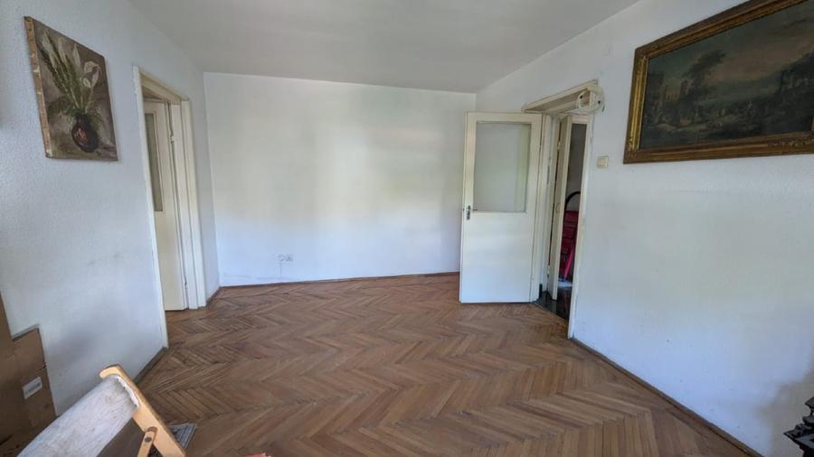 Apartament cu 2 camere semidecomandat, mobilat în Săsar