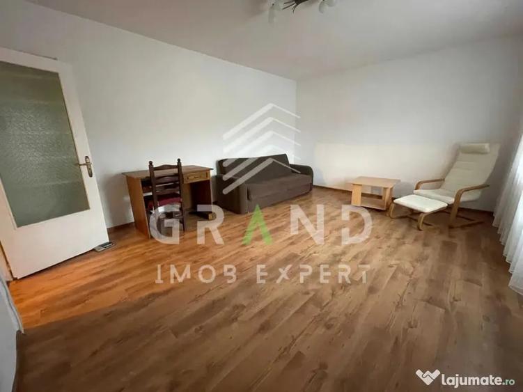 Apartament cu 2 camere decomandat în Plopilor