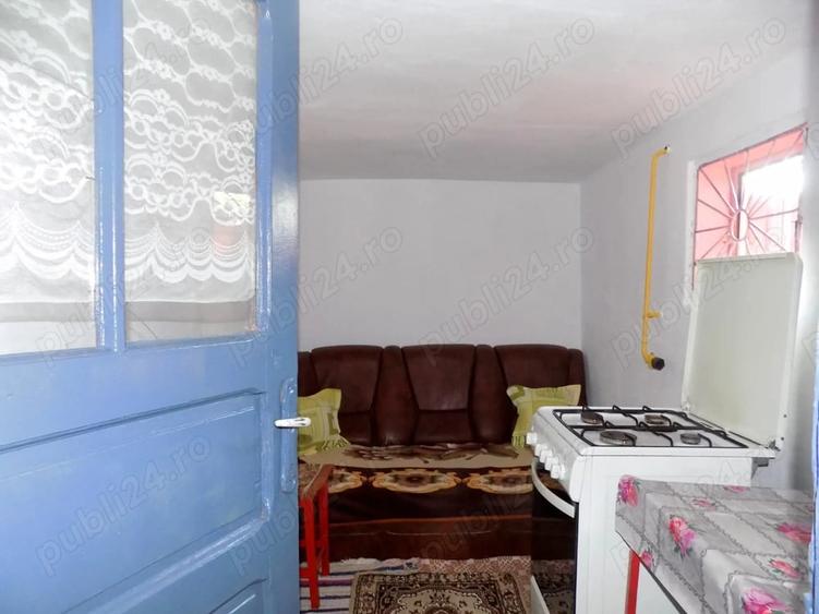 Casă cu 3 camere cu Teren 156 Mp în Chercea