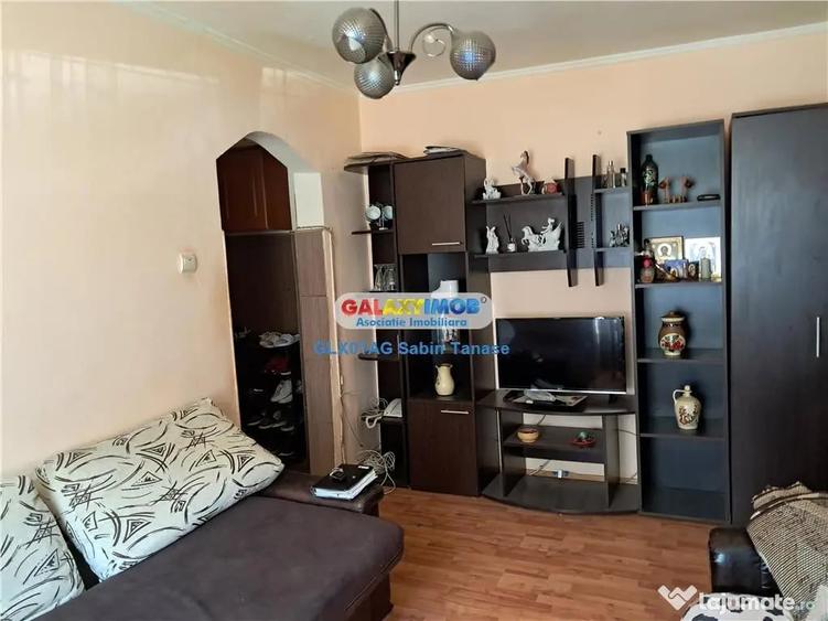 Apartament cu 2 camere semidecomandat în Trivale