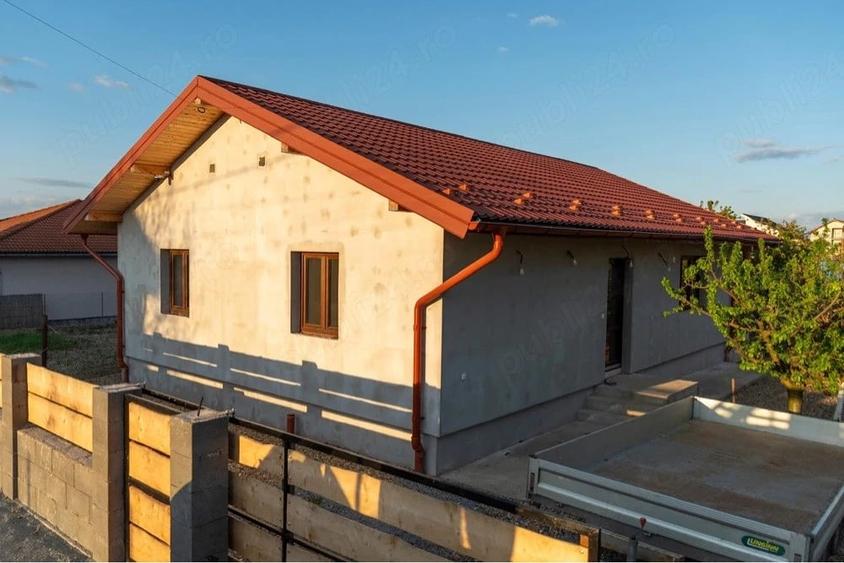 Casă cu 3 camere cu Teren 5 Mp în Lazuri