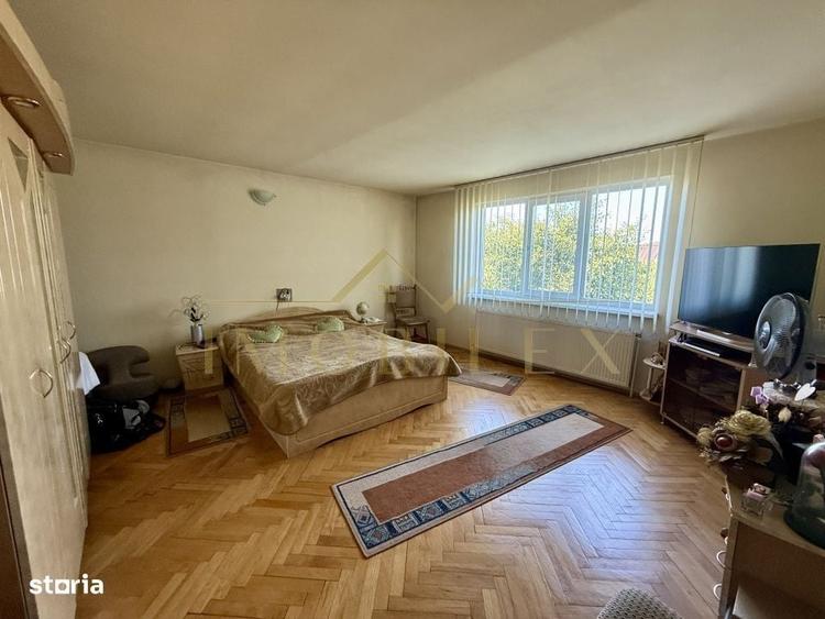 Casă cu 4 camere în Central