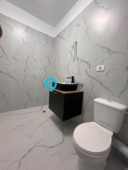 Casă cu 4 camere cu Canalizare în Central