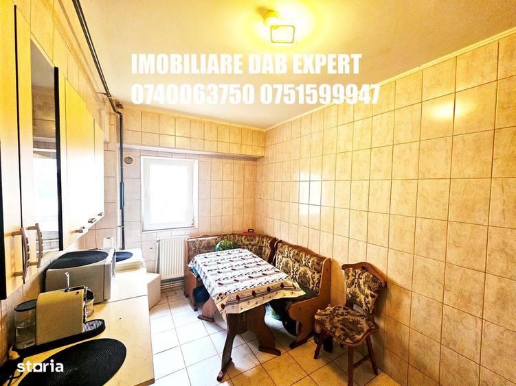 Apartament cu 2 camere, mobilat în Central