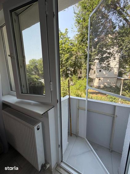Apartament cu 2 camere semidecomandat în Micro 38