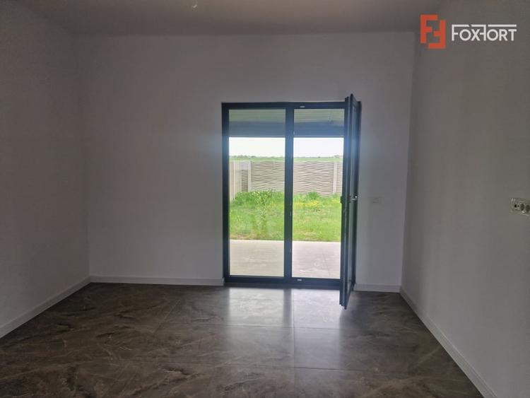Duplex de vanzare cu 3 camere - zona Mosnita Noua - 1