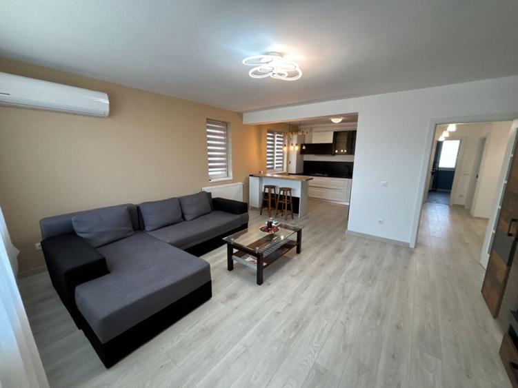 Apartament cu 3 camere decomandat în Șelimbăr