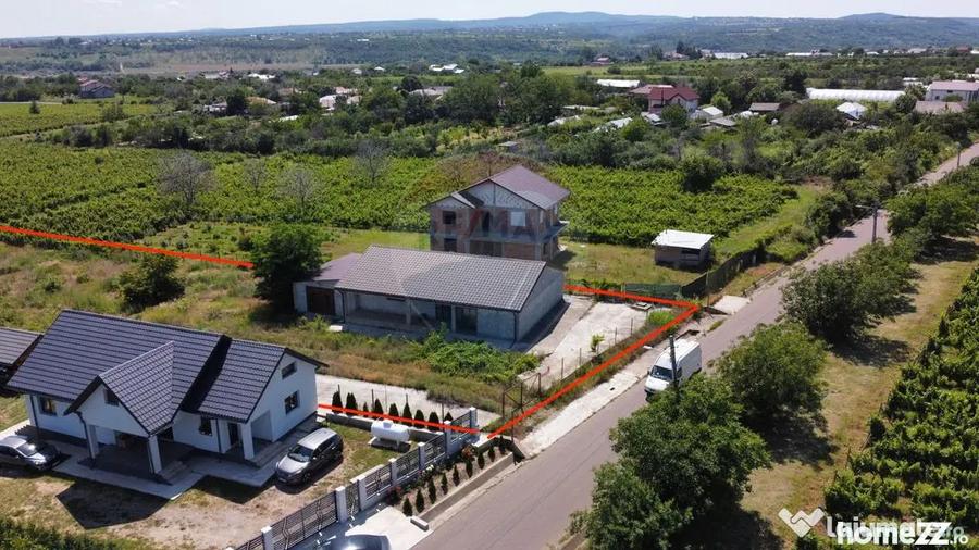 Casă cu 4 camere cu Teren 1991 Mp în Dragosloveni (Dumbrăveni)