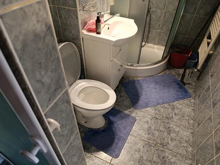 Garsonieră decomandată în Independenței