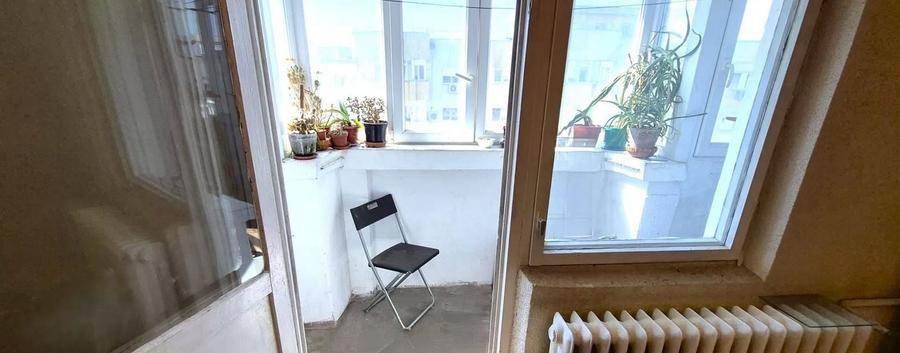 Apartament cu 3 camere decomandat în Colentina