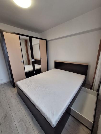 Apartament cu 3 camere decomandat, mobilat în Rahova