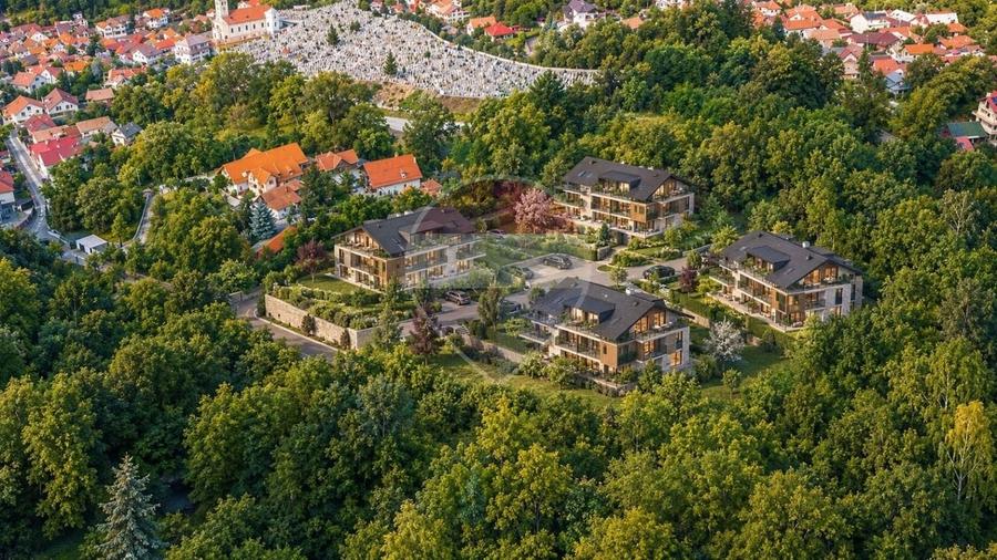 Teren Construcții intravilan de 3094 mp, în Schei