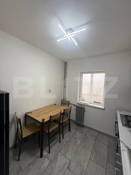 Apartament decomandat etajul 1, 52 mp, Rovine ,zona Parculet - 7