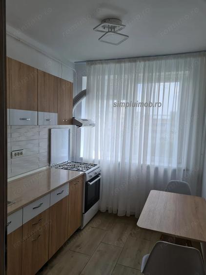 Apartament cu 2 camere semidecomandat, mobilat în Giurgiului