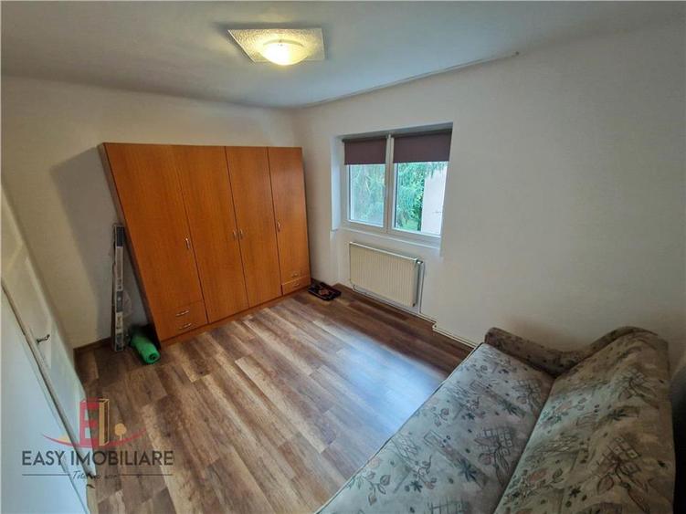 Apartament cu 2 camere semidecomandat în Cornișa