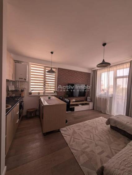 Apartament cu 3 camere decomandat în Vârteju