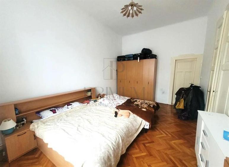Apartament cu 3 camere circular, mobilat în P-ța Maria