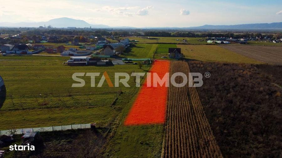 Teren de 3000 mp, în Bod