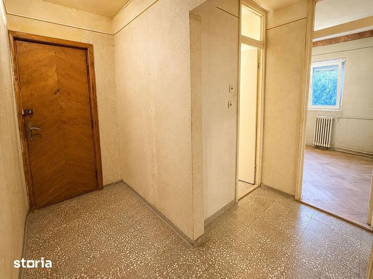 Apartament cu 3 camere decomandat în Șagului