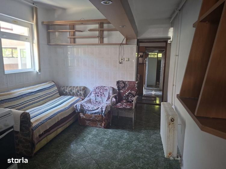 Casă cu 4 camere în Eroilor