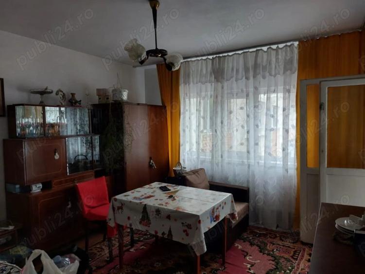 Garsonieră decomandată în Central