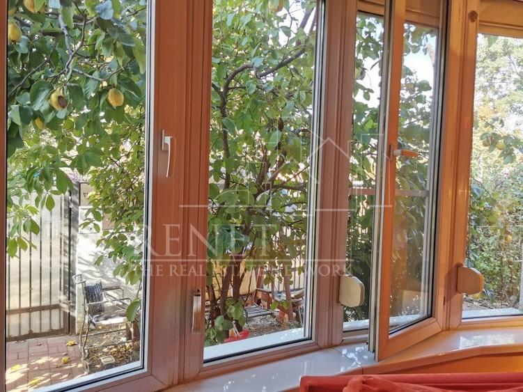 Casă individuală cu 3 camere cu Canalizare în Rahova