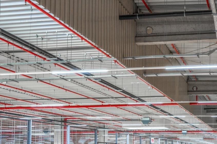 Spațiu industrial, de 440 mp, în Est