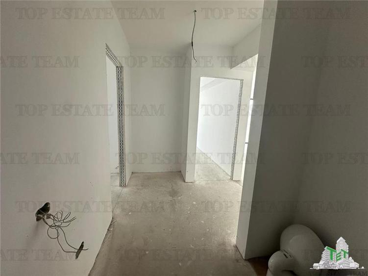 Apartament cu 3 camere nedecomandat în Sisești