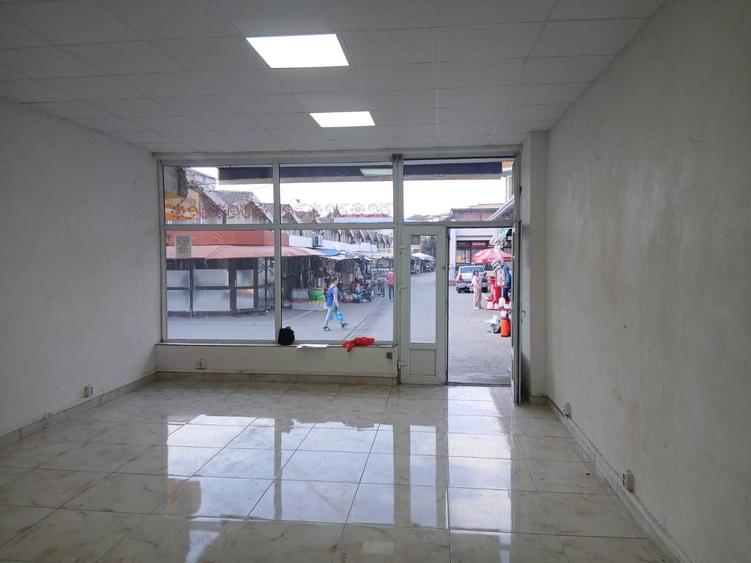 Spațiu comercial, de 40 mp, în Central