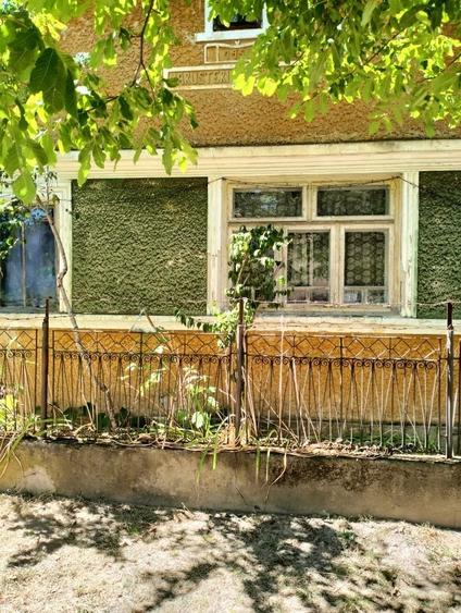 Casă cu 3 camere în Joia Mare
