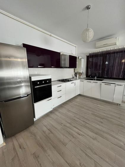 Apartament cu 2 camere decomandat, mobilat în Universitate