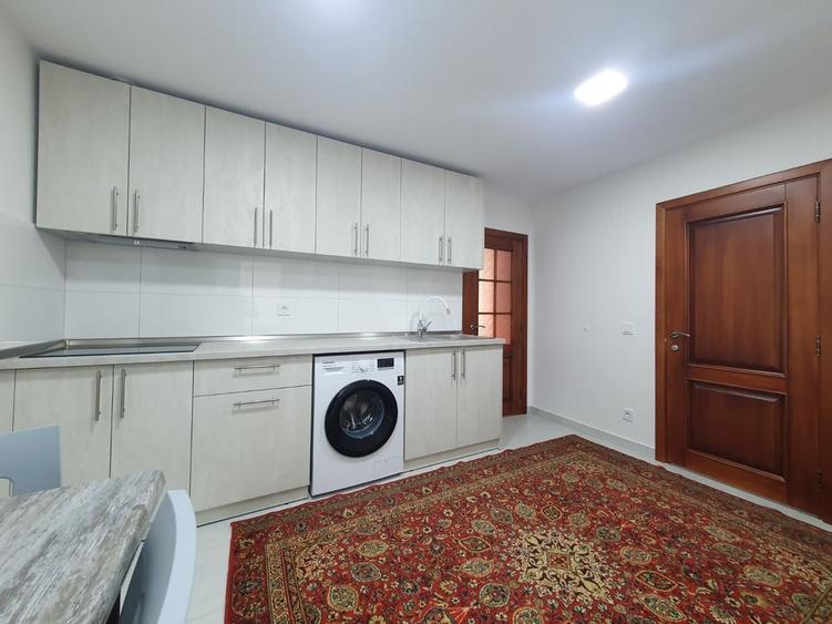 Garsonieră decomandată în Domenii